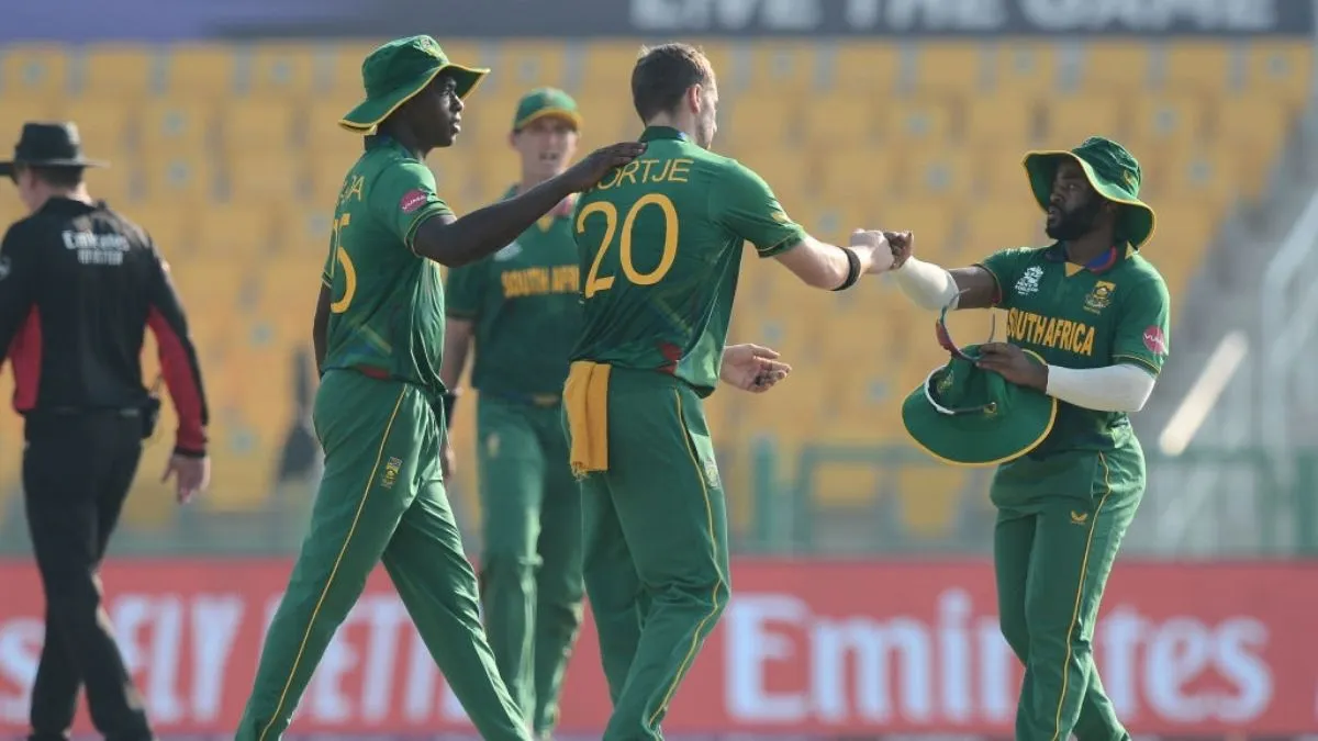 SA vs BAN T20 World cup Highlight: साउथ अफ्रीका ने बांग्लादेश को 6 विकेट से हराया, 'टाइगर्स' की सेमीफाइनल की उम्मीद समाप्त <p>SA vs BAN, Live cricket score T20 World cup</p>- India TV Hindi