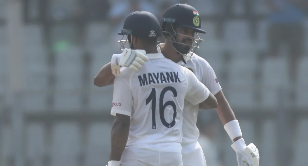 IND vs NZ, 2nd Test Day-1, Stumps: भारत ने पहले दिन बनाए 4 विकेट पर 221 रन; मयंक (120) और साहा (25) लौटे नाबाद <p>India vs New Zealand</p>- India TV Hindi