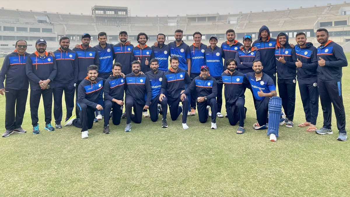 Vijay Hazare Trophy Quarterfinals HIGHLIGHTS: सौराष्ट्र और सेना ने 7-7 विकेट से अपने मुकाबले जीतकर सेमीफाइनल में बनाई जगह vijay hazare trophy quarterfinals saurashtra vs vidarbha live score updates kerala vs services live - India TV Hindi