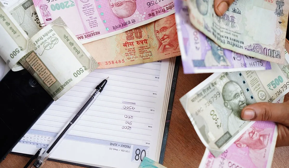 Vastu Tips: इन दिशाओं को कभी न रखें गंदा, आमदनी पर पड़ेगा बुरा असर Never keep north east direction dirty it will have a bad effect on income according to vastu shastra- India TV Hindi