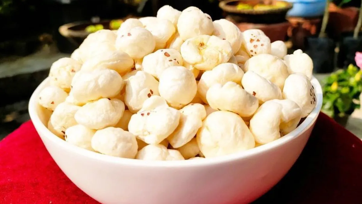 मखाने को डाइट में जरूर करें शामिल, ब्लड शुगर लेवल कंट्रोल रहने के साथ होंगे कई फायदे Makhana- India TV Hindi