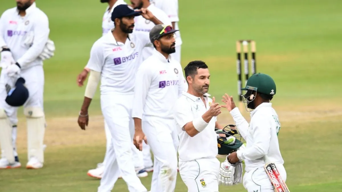 IND vs SA: साउथ अफ्रीका ने भारत को दूसरे टेस्ट में 7 विकेट से हराया, सीरीज 1-1 से बराबर <p>IND vs SA: south Africa beat india by 7 wickets</p>- India TV Hindi
