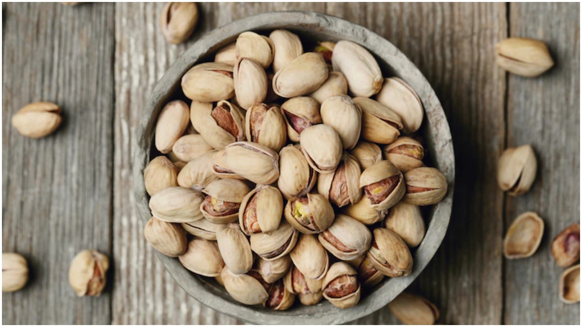 side effects of eating too many pistachios।जरूरत से अधिक कर रहे हैं पिस्ता का सेवन? तो हो सकती