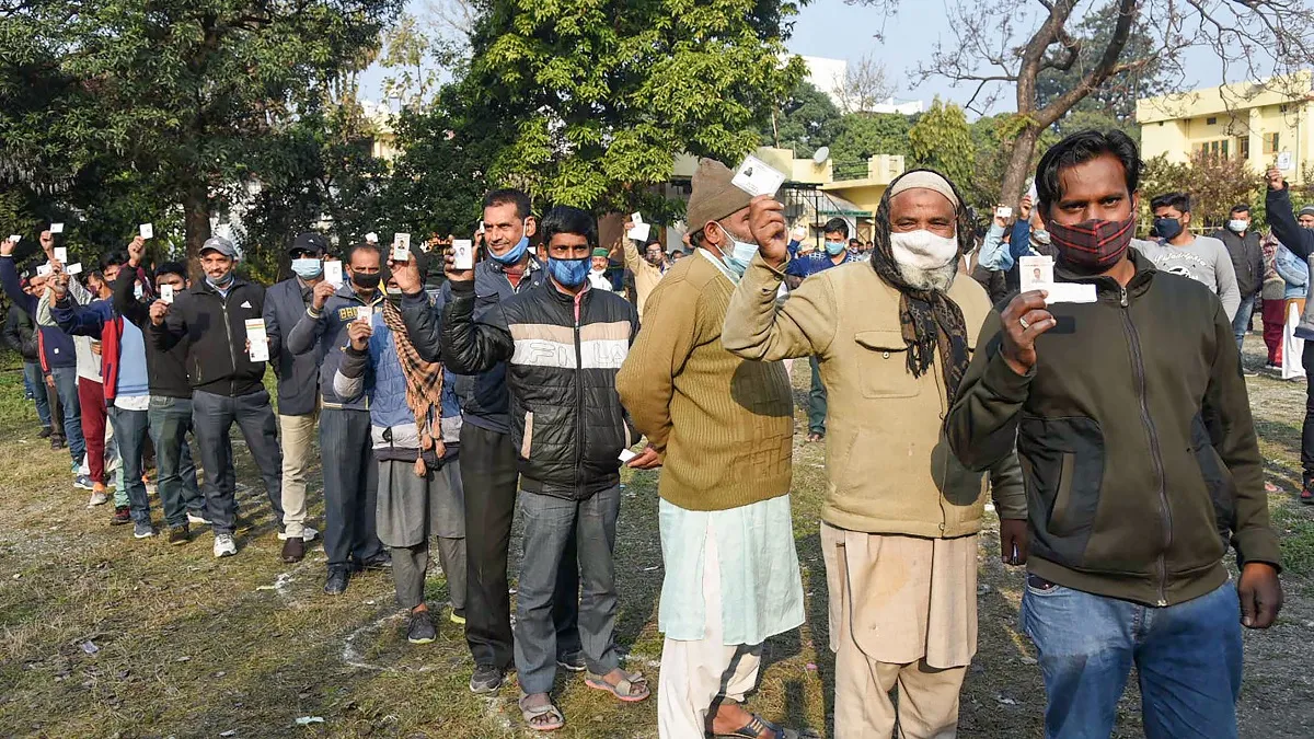 UP Election 2022 Voting LIVE: यूपी में चौथे चरण की वोटिंग खत्म, 5 बजे तक 57.45% मतदान UP Election 2022 Voting- India TV Hindi
