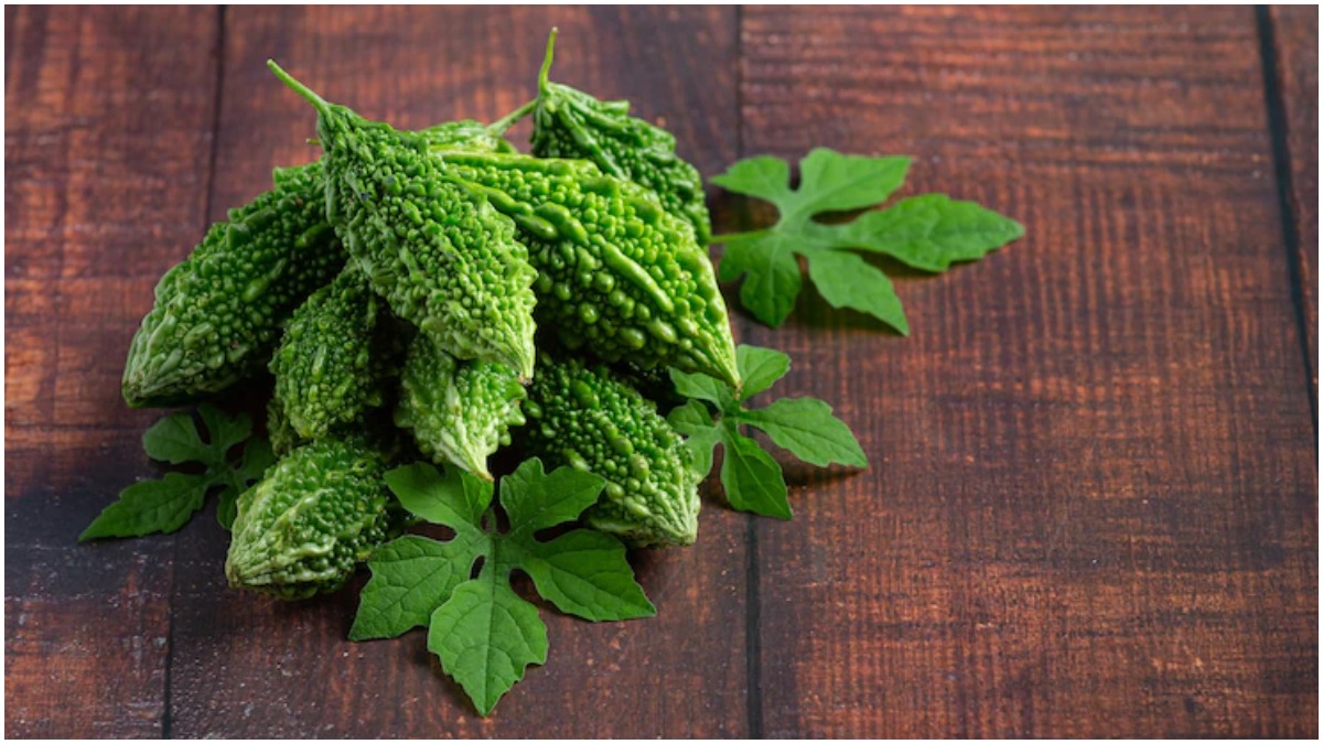 Bitter gourd leaves provide relief from pain during periods karele ki