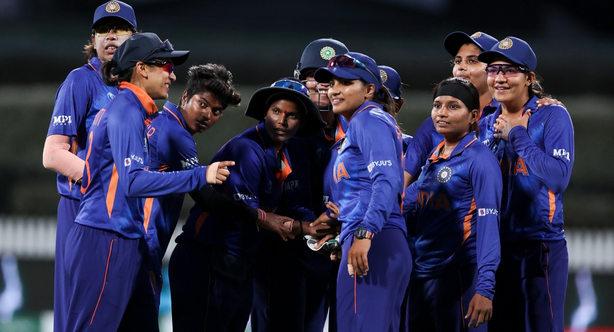 smriti Mandhana and Yastika Bhatia jump in ICC Women's ODI Rankings, loss  to captain Mithali Raj - India TV Hindi