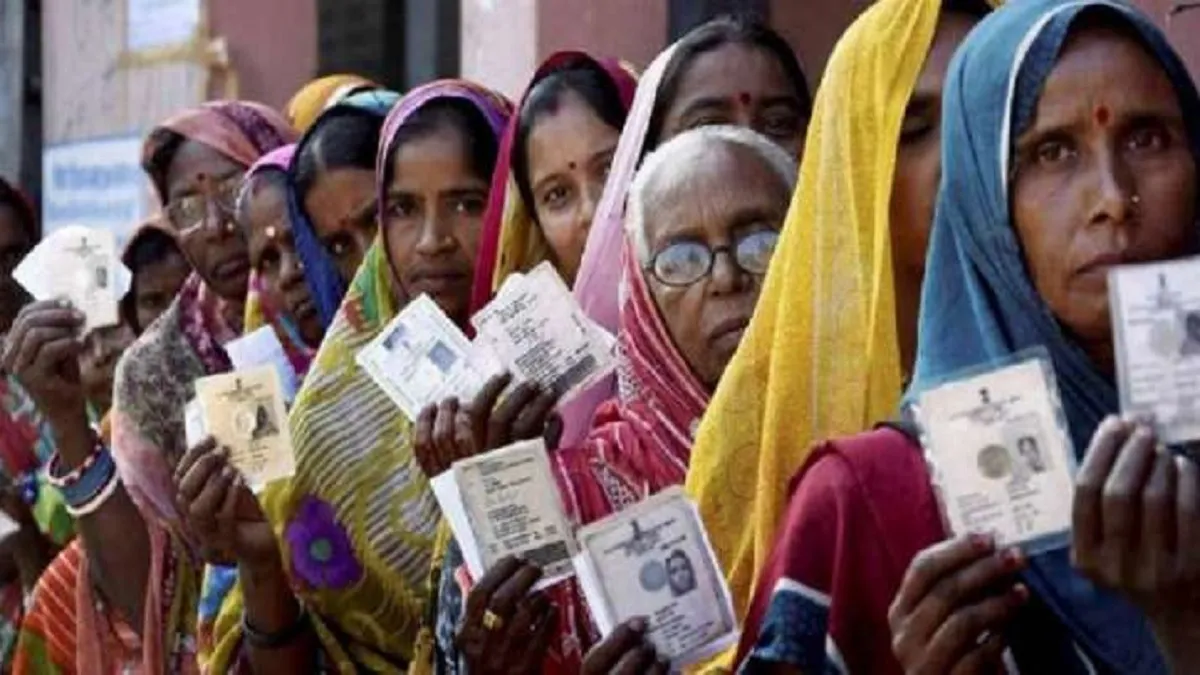 UP Phase 6 voting: उत्तर प्रदेश विधानसभा चुनाव के छठे चरण में करीब 53.31% मतदान हुआ, मुख्य निर्वाचन अधिकारी ने दी जानकारी Voting- India TV Hindi