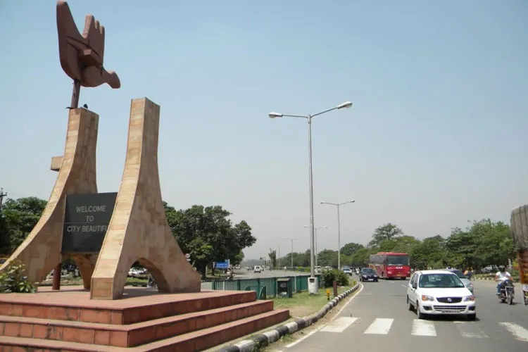 Chandigarh Dispute: चंडीगढ़ को लेकर एक बार फिर भिड़े पंजाब और हरियाणा, नदी जल बंटवारे पर भी विवाद Chandigarh- India TV Hindi