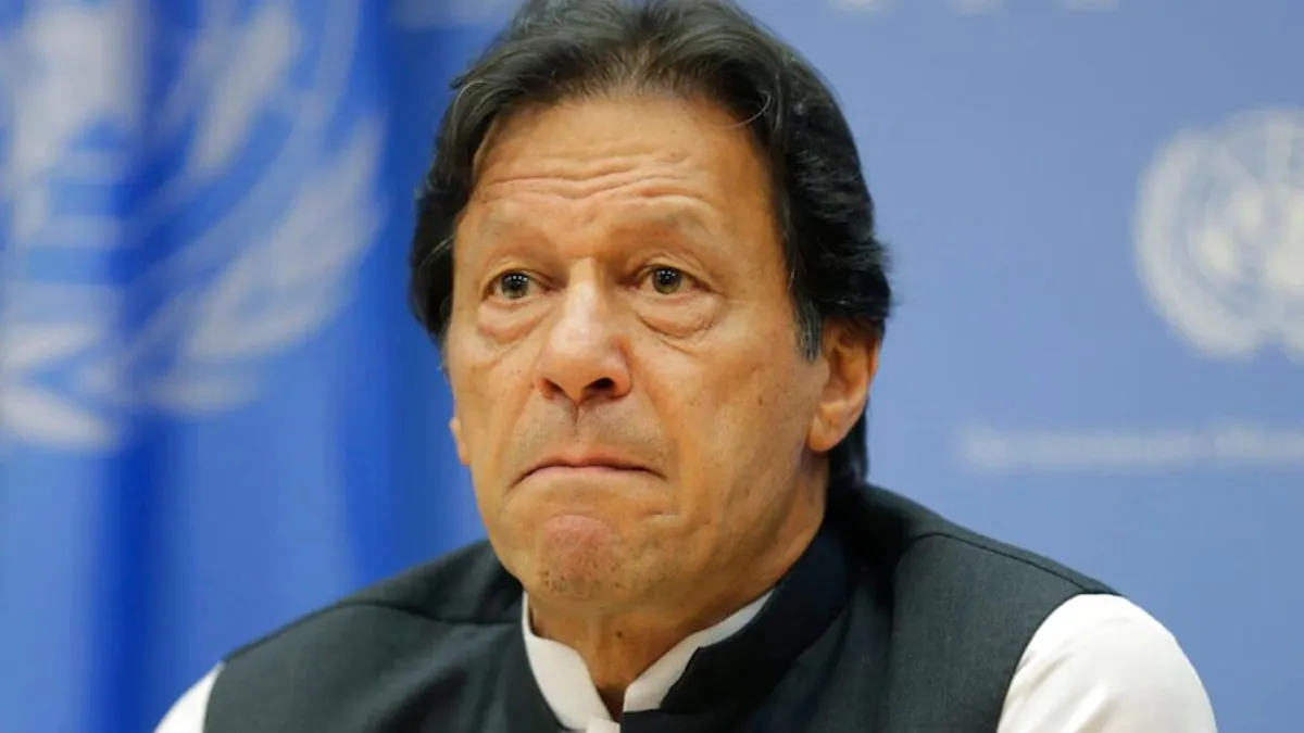Pakistan Political Crisis Highlights: इमरान सत्ता से 'आउट', शहबाज के PM बनने का रास्ता साफ No confidence voting against Imran Khan- India TV Hindi