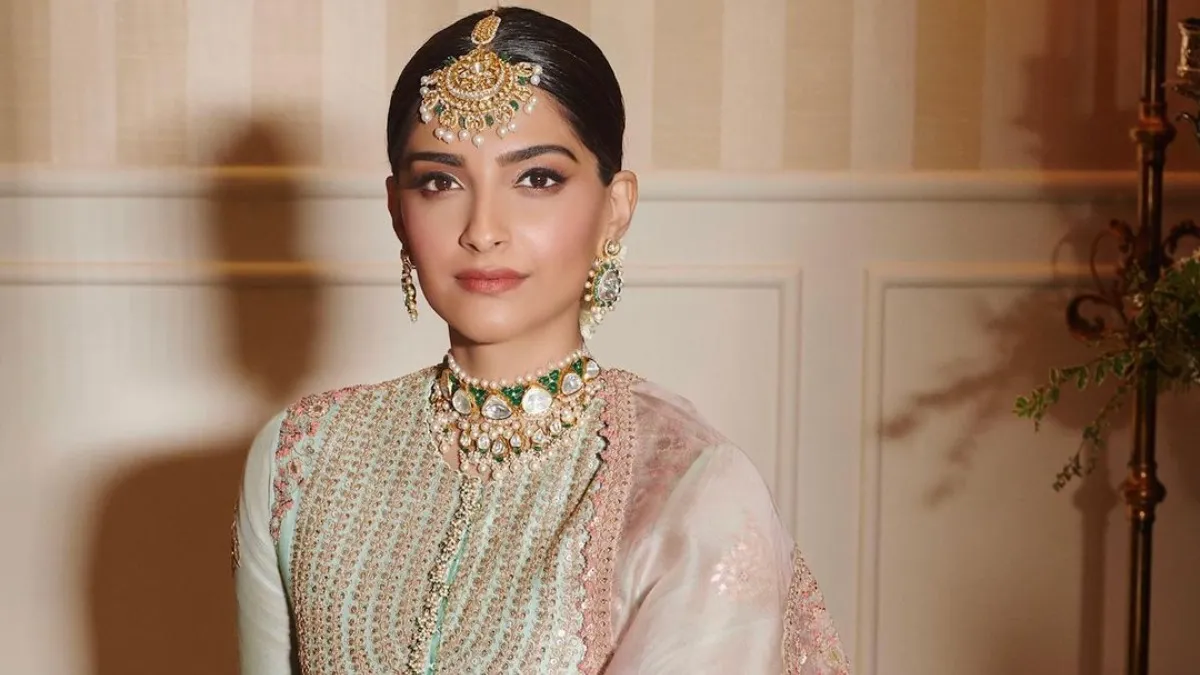 एक दिन में नहीं, बल्कि 10-11 महीने के अंतराल में हुई सोनम कपूर के घर में चोरी Sonam Kapoor Ahuja- India TV Hindi