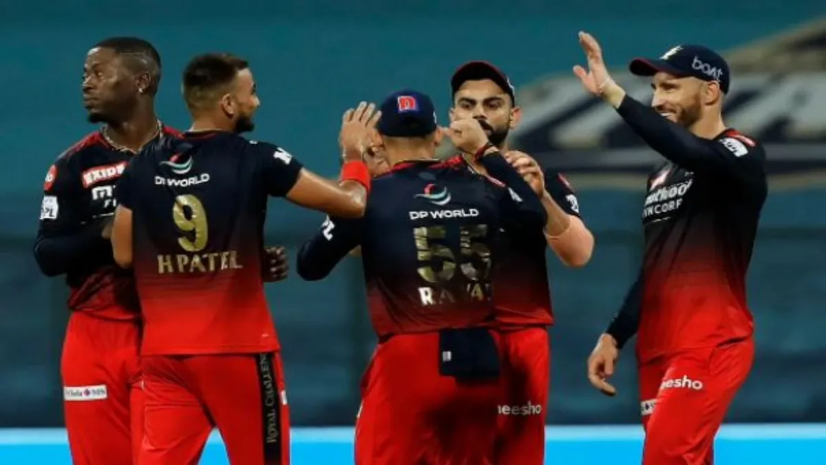 IPL 2022 DC vs RCB Preview: दिल्ली के खिलाफ जीत की पटरी पर वापस लौटने की कोशिश करेगी बैंगलोर <p>रॉयल चैलेंजर्स...- India TV Hindi