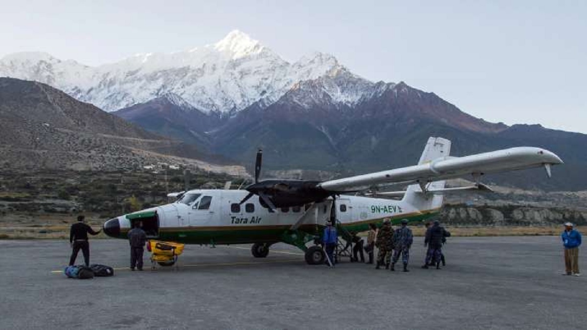 Nepal Plane Missing nepal tara airlines 9 naet aircraft has lost contact it  was flying from pokhara to Jomsom। नेपाल के लापता विमान का पता चला,  मुस्तांग के लार्जुंग में हुई दुर्घटना -