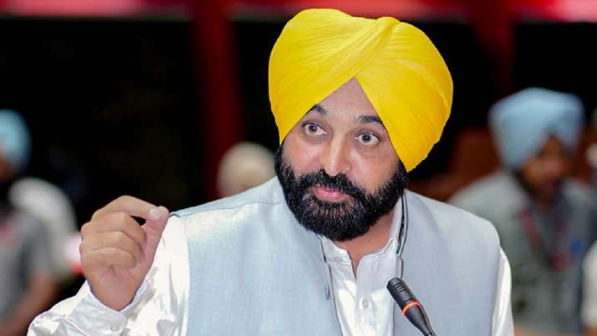 Punjab News CM Bhagwant Mann Said We Will give one crore to family of  soldiers losing life in line of duty । पंजाब सरकार का बड़ा फैसला, बॉर्डर पर  शहीद होने वाले