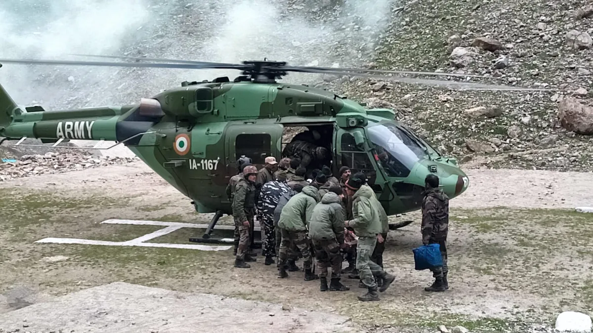 Amarnath Yatra 2022 Cloudburst Live updates : अमरनाथ यात्रा अगले आदेश तक टली, 40 लोग अभी भी लापता, राहत और बचाव का काम जारी Amarnath Rescue Operation- India TV Hindi