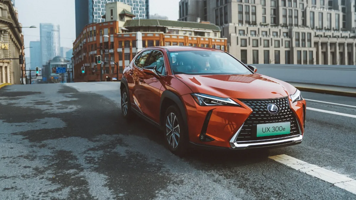 Lexus UX 300e Electric SUV Review: दिल जीत लेने वाली एक भरोसेमंद इलेक्ट्रिक कार <p>Lexus</p>- India TV Hindi