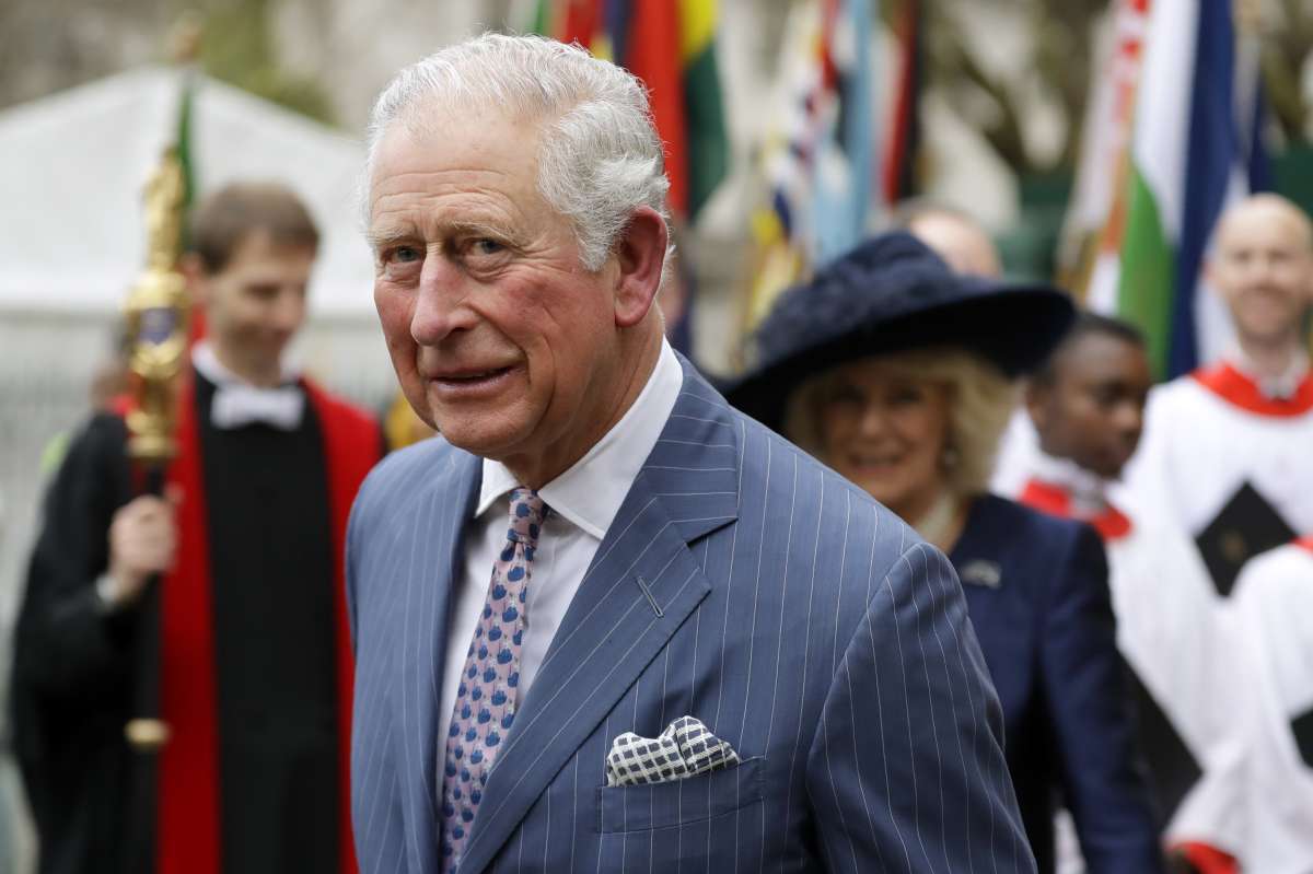 ब्रिटेन के महाराजा चार्ल्स III के लिए तैयार हो रहा रत्न जड़ा ताज, तो क्या अब महारानी के सिर चढ़ेगा कोहीनूर?