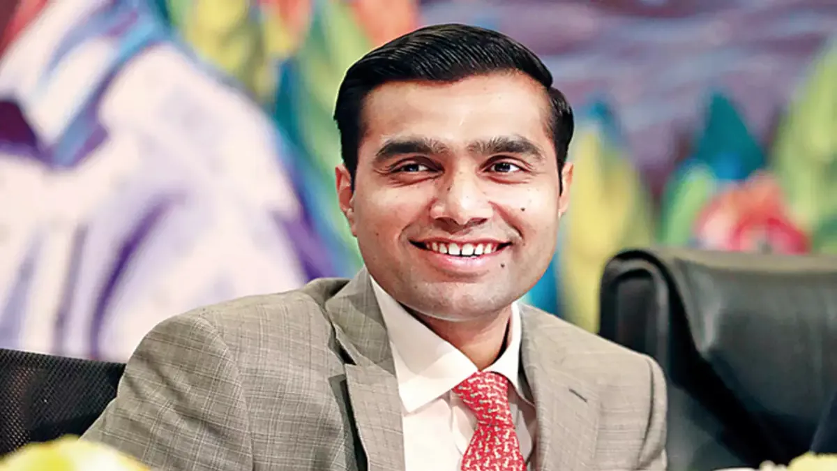 Gautam Adani ने बेटे Karan Adani को सौंपी देश की दूसरी सबसे बड़ी सीमेंट कंपनी की कमान Karan Adani- India TV Hindi