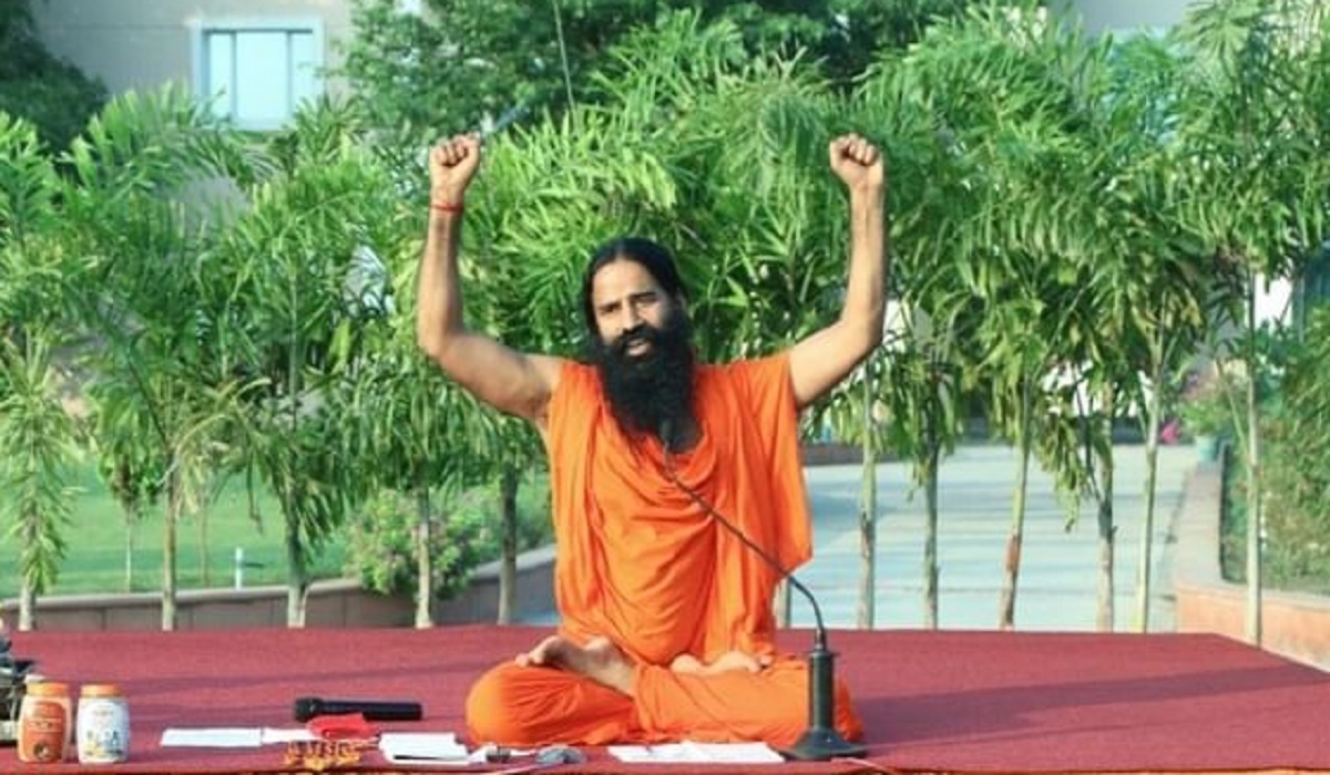 Yoga Tips: शरीर के लिए जरूरी है पॉजिटिव एनर्जी, Swami Ramdev से जानिए ... image.