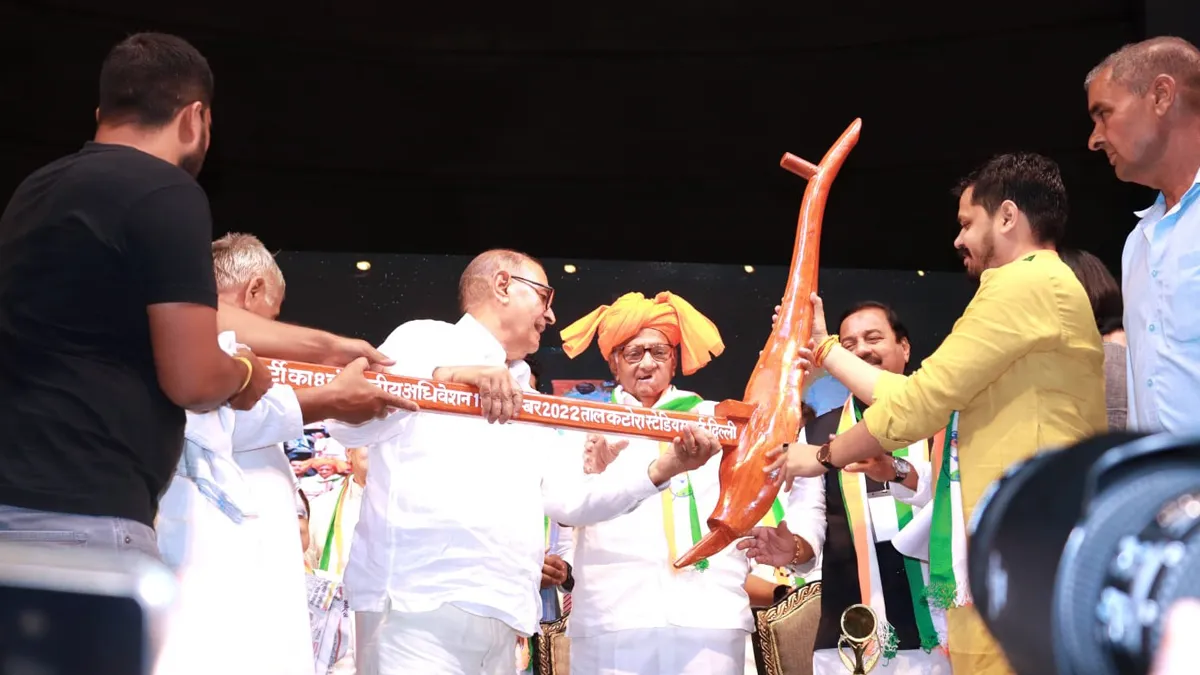 Sharad Pawar: क्या 2024 में पवार होंगे मोदी के सामने विपक्ष का चेहरा? NCP की बैठक में उछला नाम Sharad Pawar- India TV Hindi