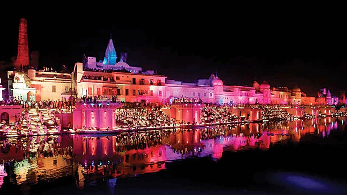 Diwali In Ayodhya: अयोध्या में दीपोत्सव की तैयारियां तेज, दिये और फूलों से की जाएगी विशेष सजावट, PM मोदी भी होंगे मौजूद