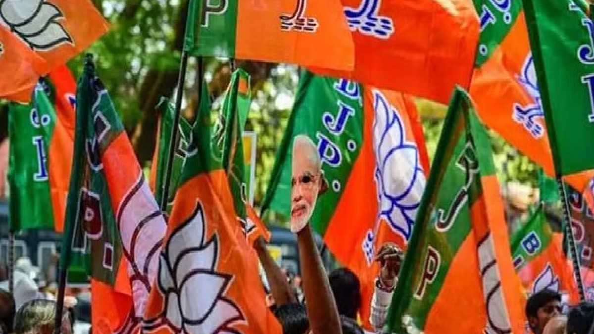 bjp suspends five rebel leaders including state vice president in himachal pradesh-बीजेपी ने हिमाचल प्रदेश में प्रदेश उपाध्यक्ष सहित पांच बागी नेताओं को निलंबित किया - India TV Hindi News