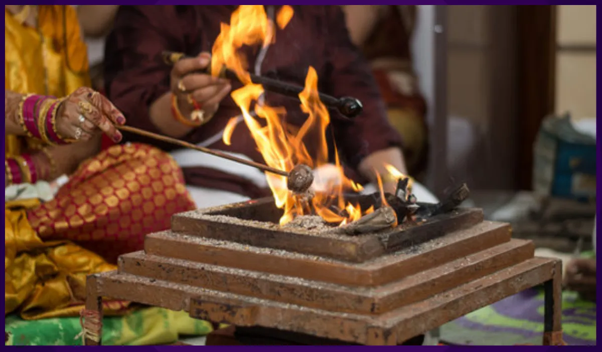 Vastu Tips: नवमी के दिन भूलकर भी इस दिशा में न करें हवन, जाते-जाते देवी मां हो जाएगी नाराज Vastu Tips- India TV Hindi