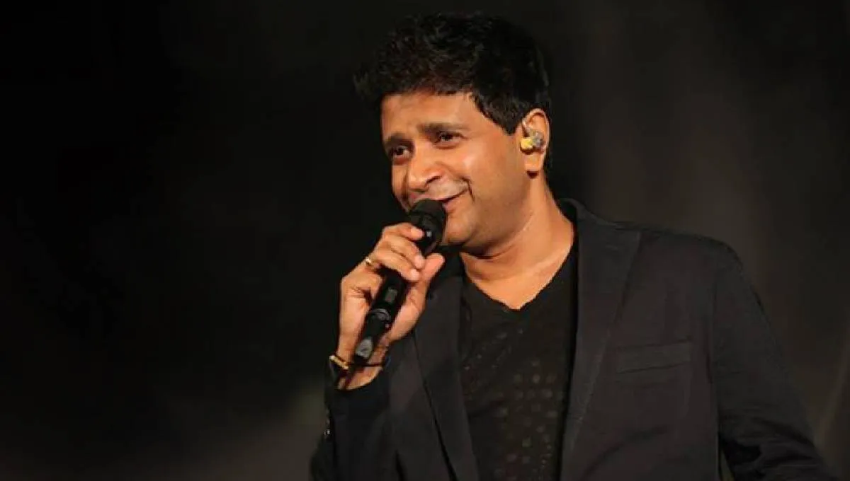 Singer dies on stage: केके के बाद एक और सिंगर की स्टेज पर गाते हुए बिगड़ी तबियत, हुआ निधन Murali Mahapatra- India TV Hindi