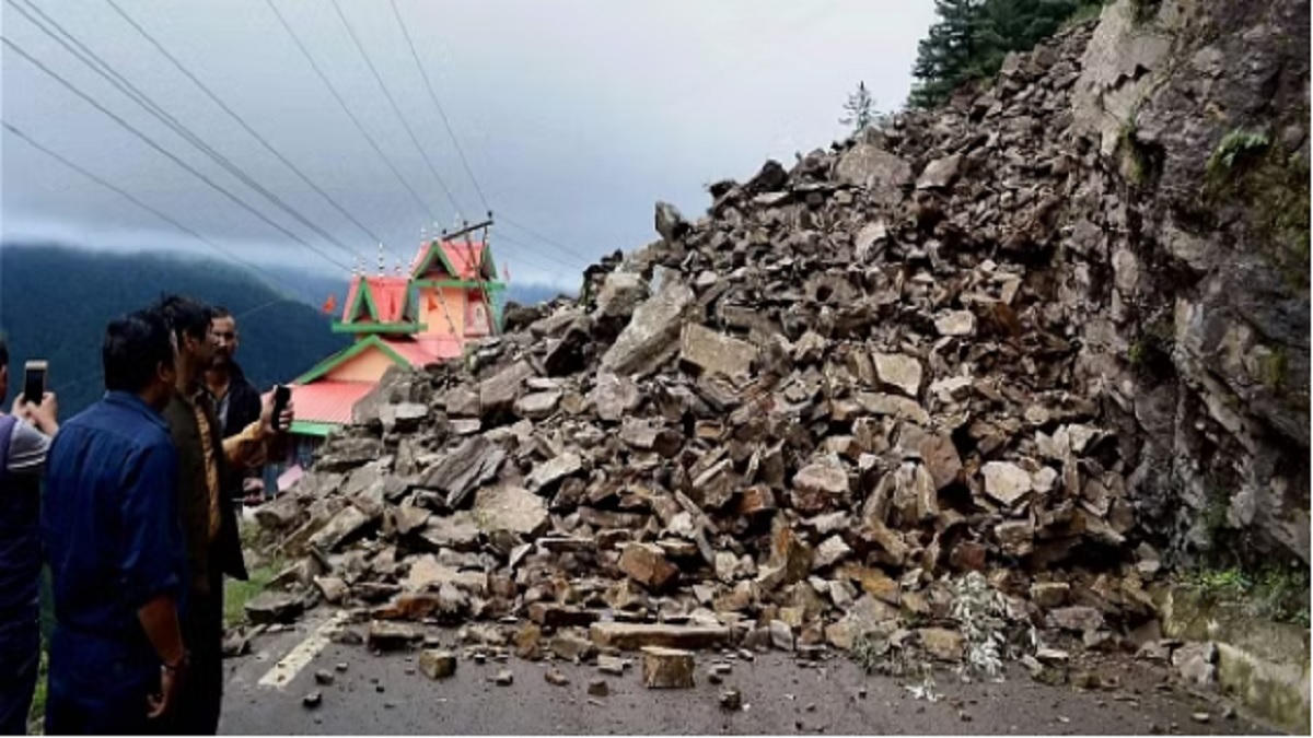 Landslide In Venezuela: वेनेजुएला में लैंडस्लाइड ने ली 22 लोगों की जान, 55 लोग लापता
