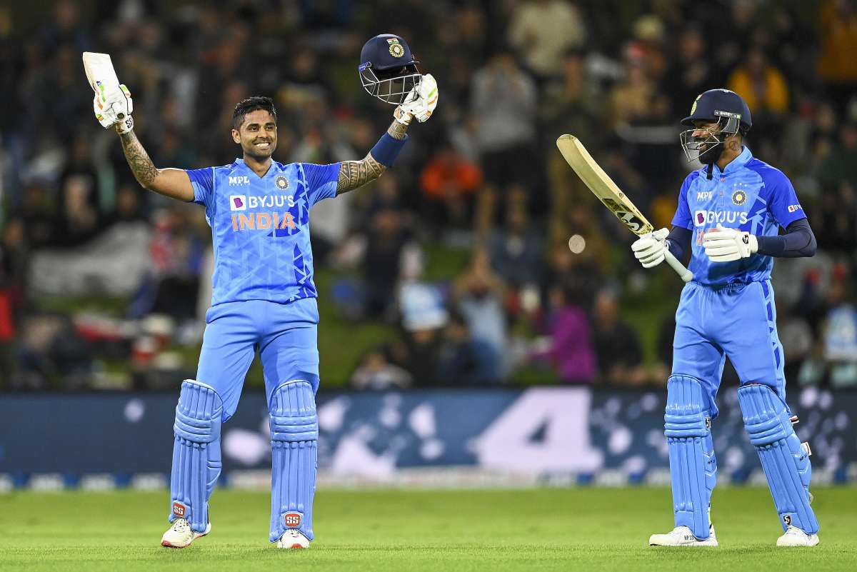 BCCI announced indian cricket squad for upcoming odi and t20 series against srilanka भारतीय टीम का हुआ ऐलान, श्रीलंका सीरीज के लिए सूर्या को बड़ी जिम्मेदारी, पंत नदारद