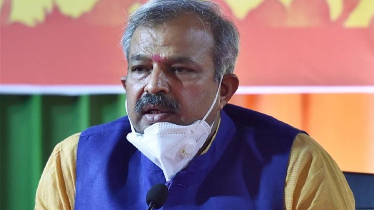 दिल्ली BJP अध्यक्ष ने गिनाए निगम में हुए काम, केजरीवाल को दी चुनौती, कहा- जवाब आप भी दें Delhi BJP president Adesh Gupta challenged arvind Kejriwal cout work of bjp done in MCD