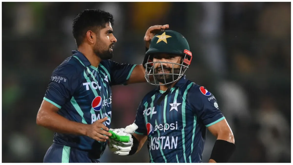 T20 World Cup 2022 : पाकिस्तान में हाहाकार, ड्रेसिंग रूम वीडियो आए सामने Babar Azam and Mohammad Rizwan - India TV Hindi