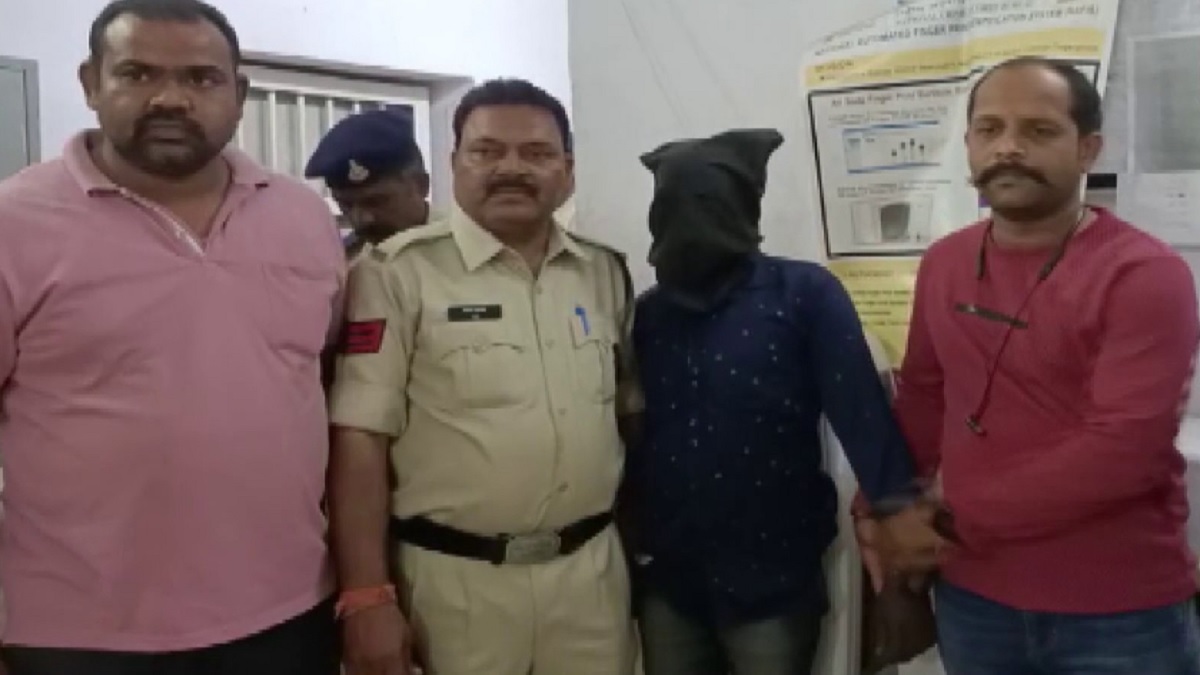 शर्मनाक: इंदौर में 9 साल की बच्ची का अपहरण के बाद हुआ रेप, आरोपी गिरफ्तार Shameful: 9-year-old girl raped after kidnapping in Indore, accused arrested