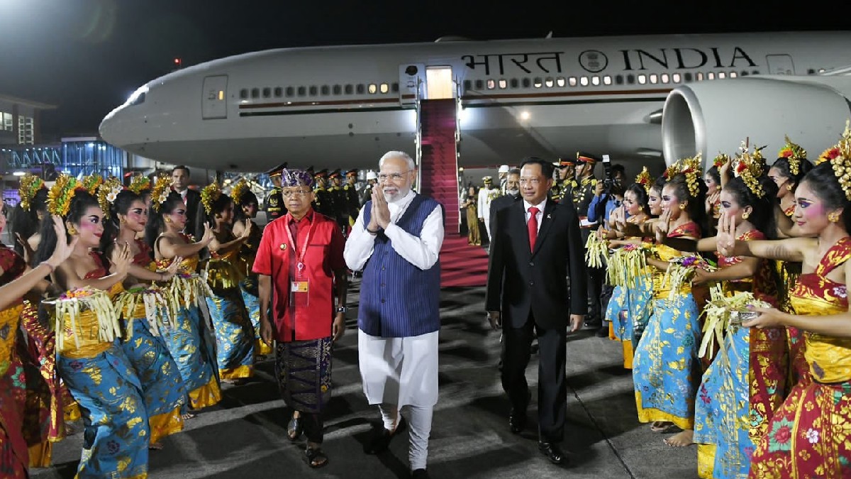 पीएम मोदी पहुंचे बाली, G20 शिखर सम्मलेन में होंगे शामिल