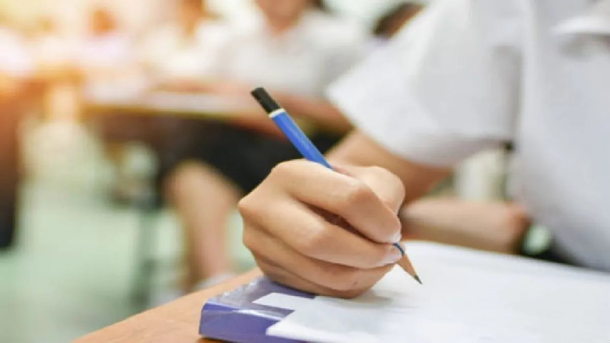 CISCE Date Sheet 2023: ICSE-ISC की डेटशीट जारी, फरवरी से शुरू होंगी 10वीं और 12वीं की परीक्षाएं, यहां देखें सब्जेक्ट वाइज टाइमटेबल CISCE ने कक्षा 10वीं और 12वीं बोर्ड परीक्षाओं की डेटशीट जारी कर दी है। - India TV Hindi