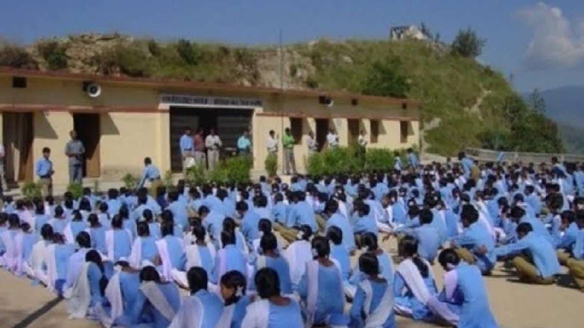 उत्तराखंड में बंद होने जा रहे हैं 3 हजार सरकारी स्कूल, लगातार छात्रों की संख्या हो रही कम