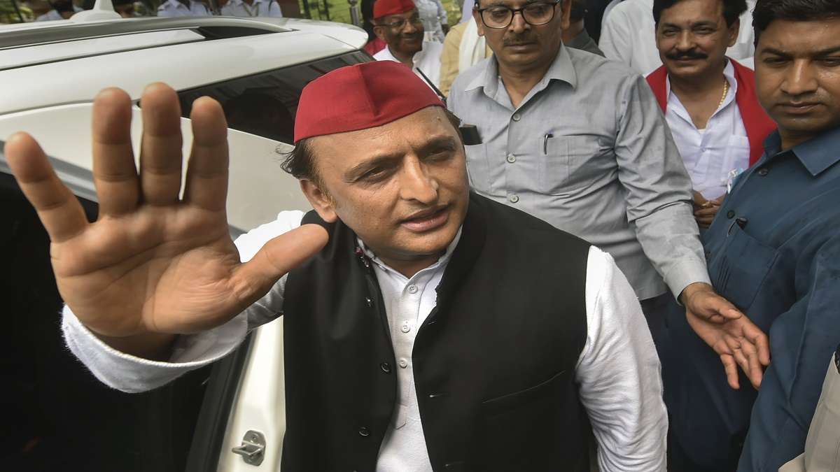 100 विधायक ले आओ, मुख्यमंत्री तुम बन जाना…अखिलेश ने यूपी के दोनों डिप्टी CM को दिया खुला ऑफर