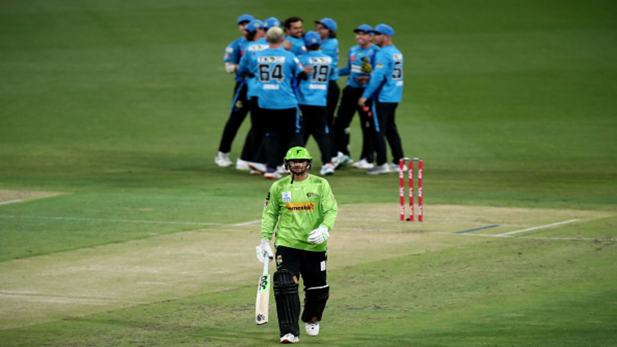 bbl 2022 sydney thunder vs adelaide strikers big bash league lowest innings totals in t20 format | केवल 15 रनों पर सिमटी पूरी टीम, 5.5 ओवर में मैच खत्म