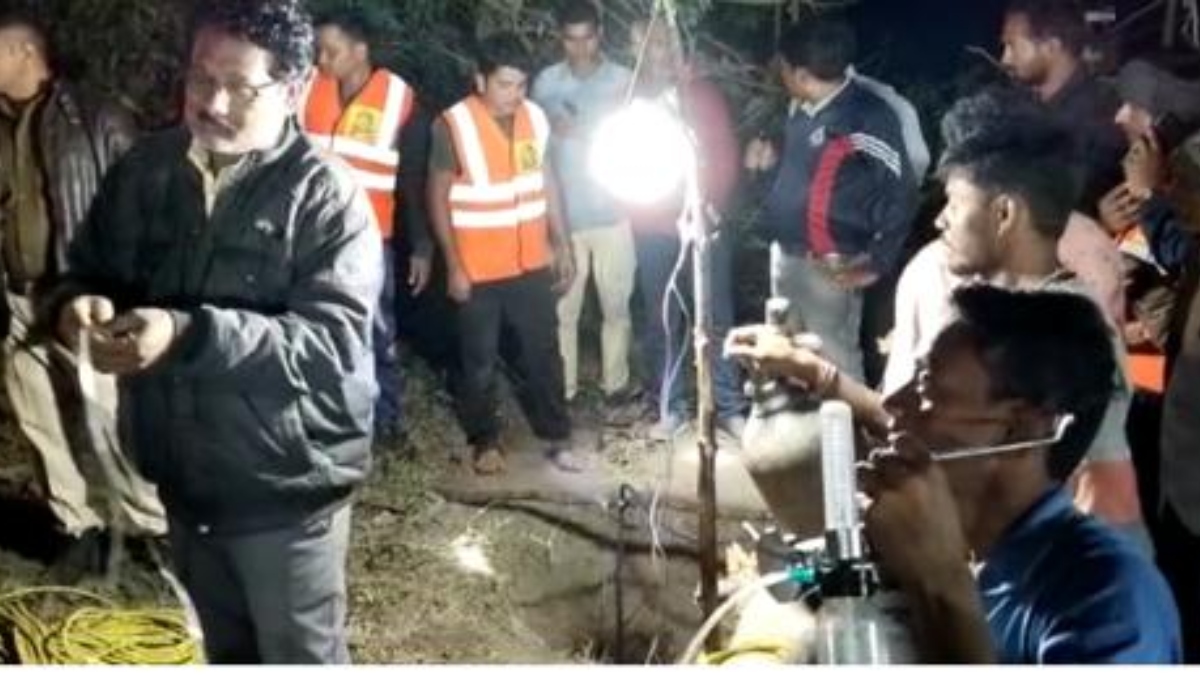 बैतूल में 400 फीट गहरे बोरवेल में गिरा मासूम, रेस्क्यू ऑपरेशन जारी MP news 5 year old boy fell into deep borewell in Betul Rescue operation underway