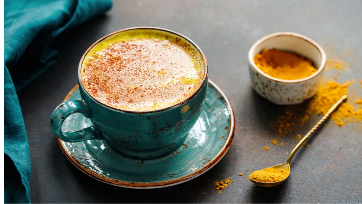 कॉफी में हल्दी मिला कर पीने के फायदे | Turmeric coffee recipe health benefits in hindi