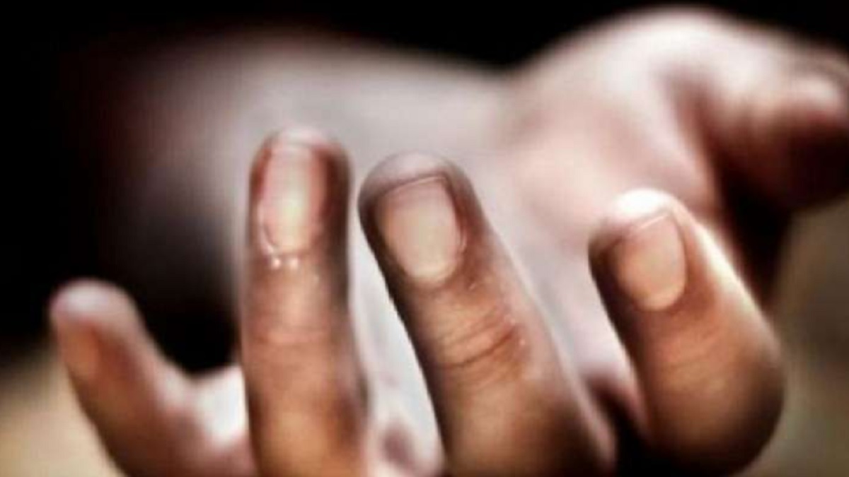 सनसनीखेज वारदात: पत्नी ने प्रेमी के साथ मिलकर पति को मौत के घाट उतारा, लंबे समय से दे रही थी धीमा जहर