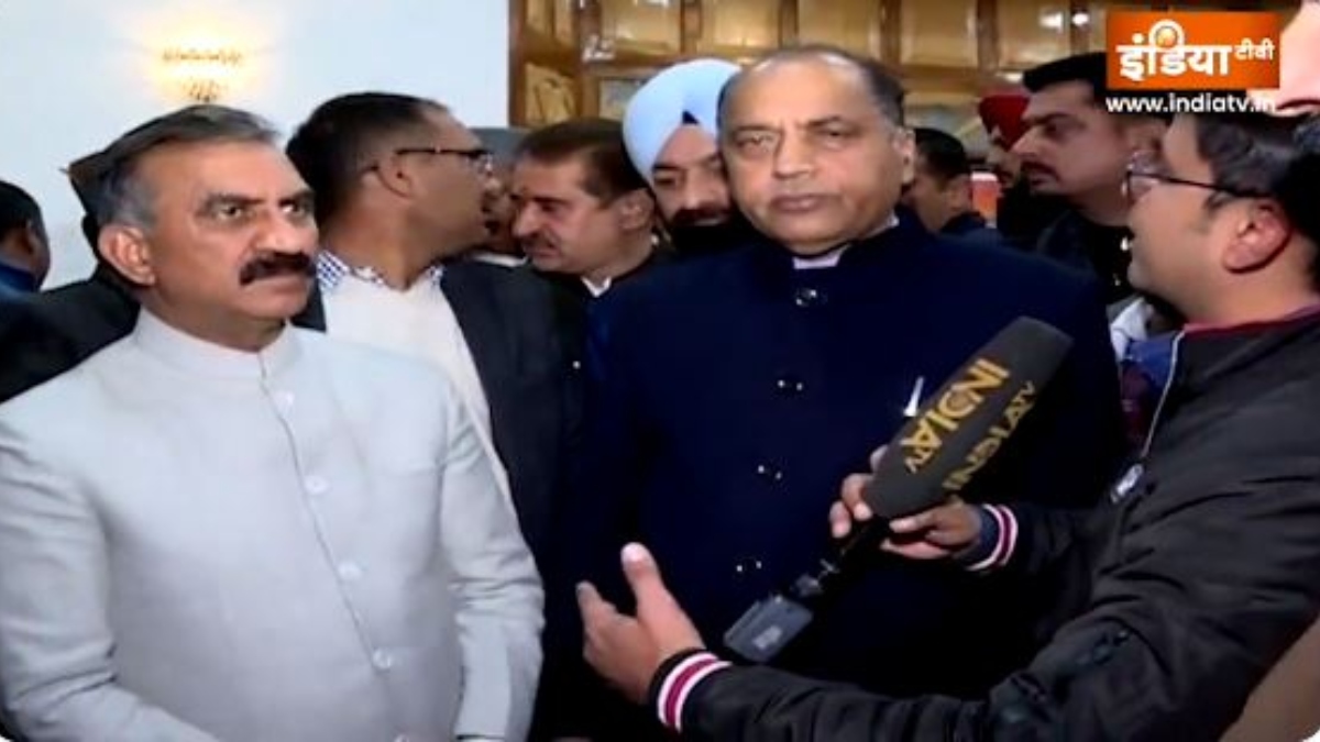 सुक्खू को मिला हिमाचल का ताज तो बधाई देने पहुंच गए पूर्व CM जयराम ठाकुर, देखिए दोनों का Exclusive इंटरव्यू Himachal politics former CM Jairam Thakur came to congratulate new CM Sukhvinder Singh S