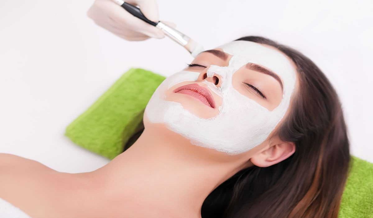 Egg Face Pack/ग्लोइंग एंड स्पॉटलेस स्किन के लिए घर पर बनाएं अंडे के छिलके का फेस पैक
