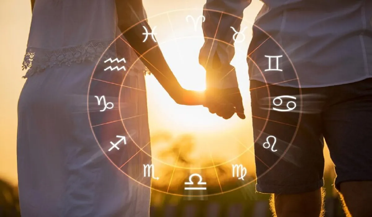 Love Horoscope 13 December 2022: इन राशि वालों पर पार्टनर बरसाएगा प्यार, जानें अपनी लव लाइफ का हाल rashifal- India TV Hindi