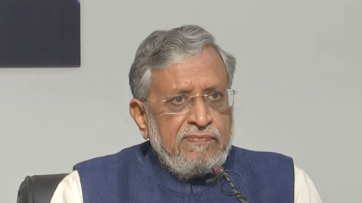 If someone drinks a little alcohol should he be allowed to die Sushil Modi targets Nitish-‘अगर किसी ने थोड़ी शराब पी ली तो उसे मरने दिया जाए?’, सुशील मोदी ने नीतीश पर कुछ यूं साधा निशाना