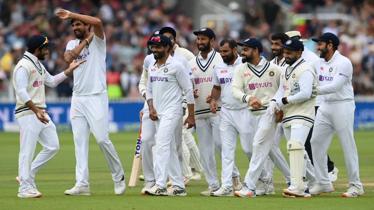 BCCI जल्द ले सकती है बड़ा फैसला, टीम इंडिया के दो खिलाड़ियों पर सेंट्रल कॉन्ट्रैक्ट से बाहर होने का खतरा अगस्त 2021 में खेले गए...- India TV Hindi