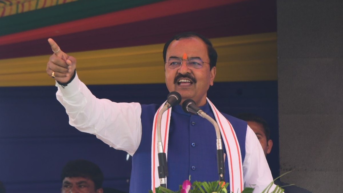 UP Deputy CM Keshav Prasad Maurya said SP has put the last nail in its coffin Swami Prasad Maurya ‘सपा ने अपने ताबूत में ठोक ली आखिरी कील’, जानिए ऐसा क्यों बोले डिप्टी सीएम केशव प्रसाद मौर्य