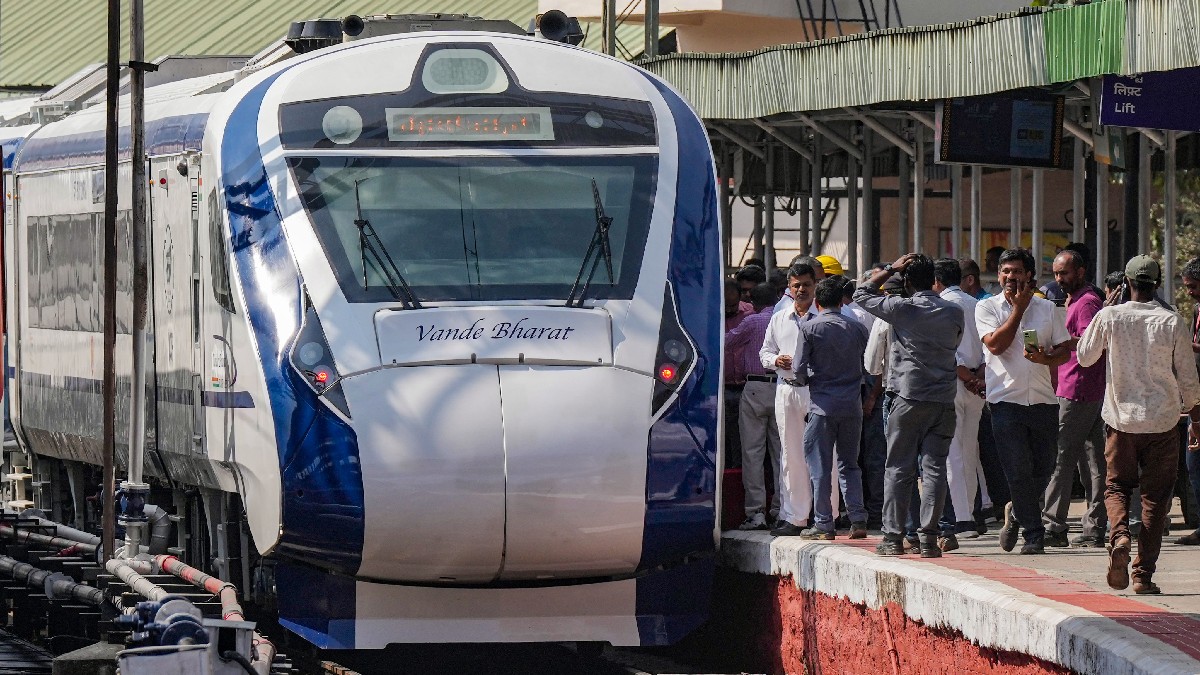 9th Vande Bharat train Soon the country will get know what will be the route These passengers will get जल्द ही देश को मिलेगी 9वीं वंदे भारत ट्रेन, जानिए क्या रहेगा रूट? इन यात्रियों को मिलेगी सुविधा