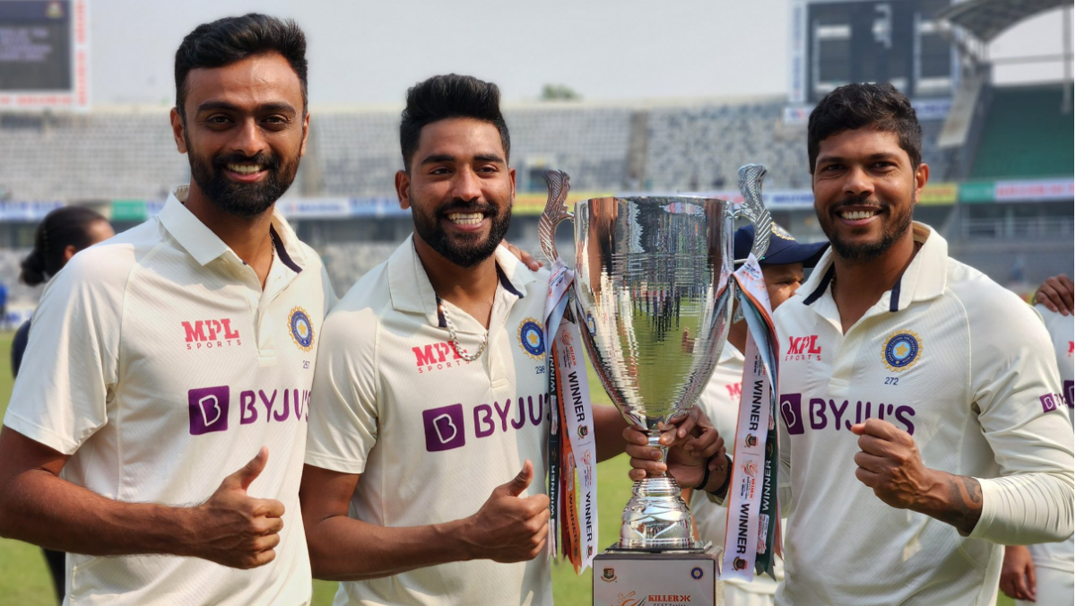 Jaydev Unadkat took hat trick in his first over against delhi for ...