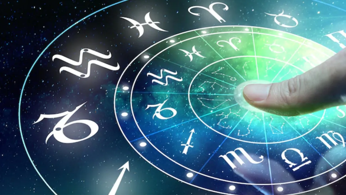 Love Horoscope 9 January 2023: आज इन 3 राशि वालों की लव लाइफ रहेगी रोमांटिक, इन्हें मिल सकता है धोखा Love Horoscope 9 January 2023- India TV Hindi