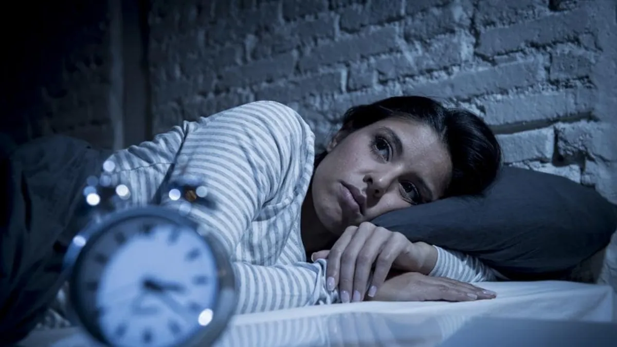 हाई कोलेस्ट्रॉल और डायबिटीज से बचना चाहते हैं तो जितनी जल्दी हो सके, सुधार लें अपनी ये आदत lack of sleep effects- India TV Hindi